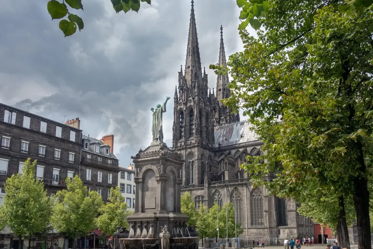 Permis de construire à Clermont-Ferrand : démarches et infos